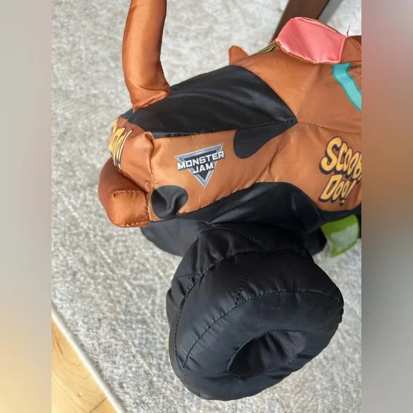 Scooby-Doo Monster Jam Plush Truck - Picture 8 of 8